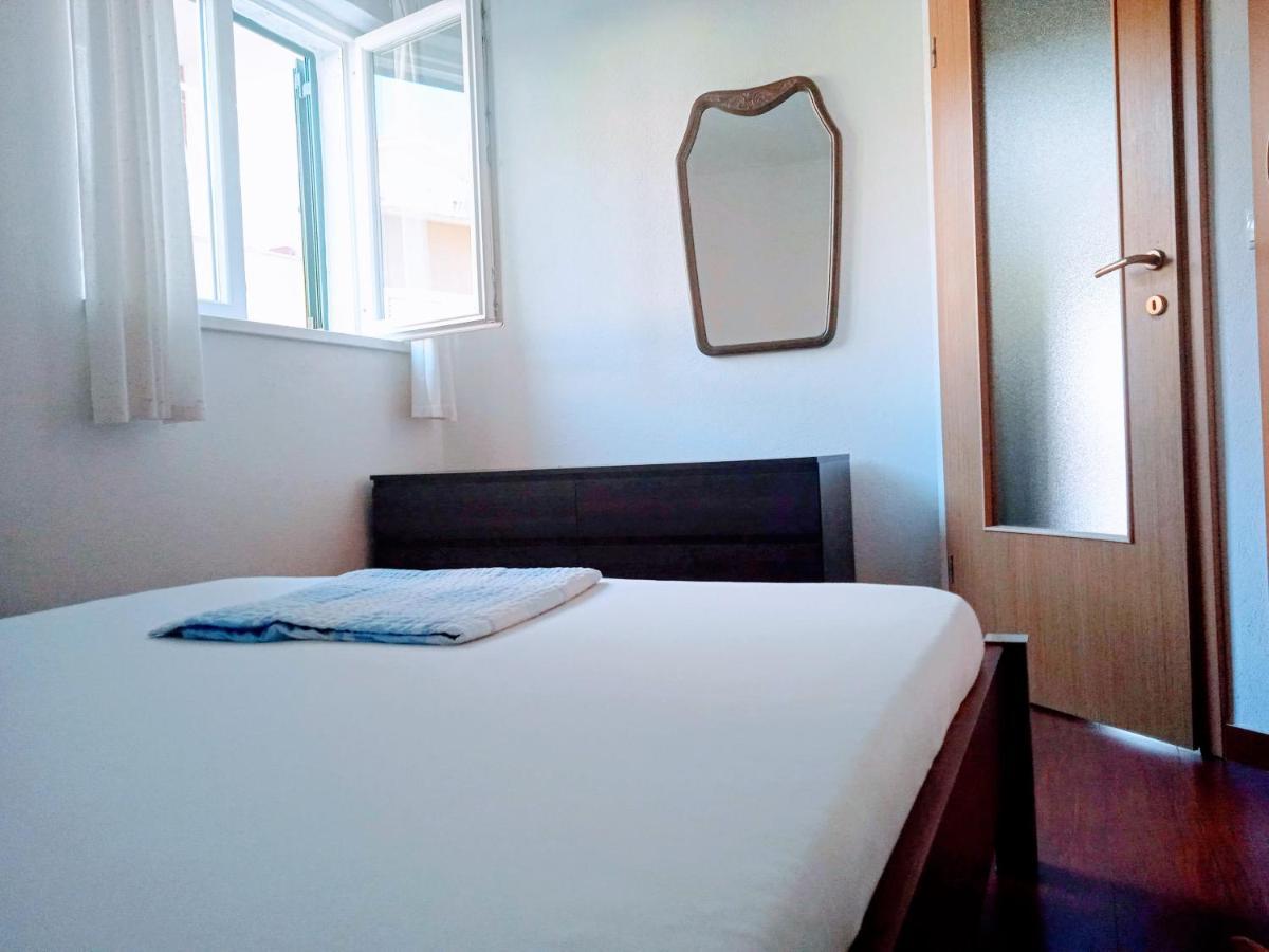 Harbour-Side Apartment With Beautiful Terrace Podgora Esterno foto