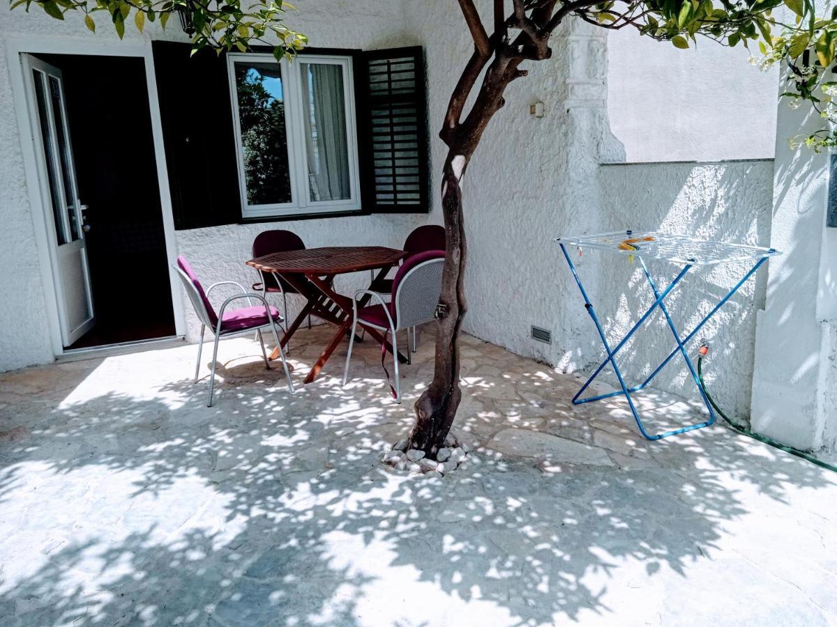 Harbour-Side Apartment With Beautiful Terrace Podgora Esterno foto